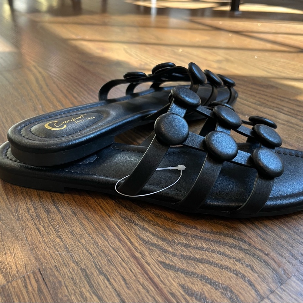 NWT Comfort Black circle Women's Sandals 
Size 8 summer Vacation Beach Pool - Picture 2 of 4